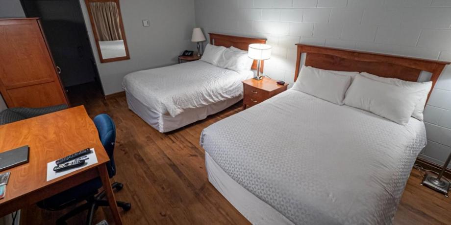 Auberge Happy Logis Lac-Etchemin المظهر الخارجي الصورة